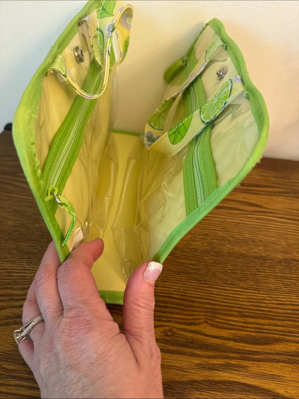 VTG 2006 Avon Naturals Lime Blossom Cosmetic Pouch Bag NWOT